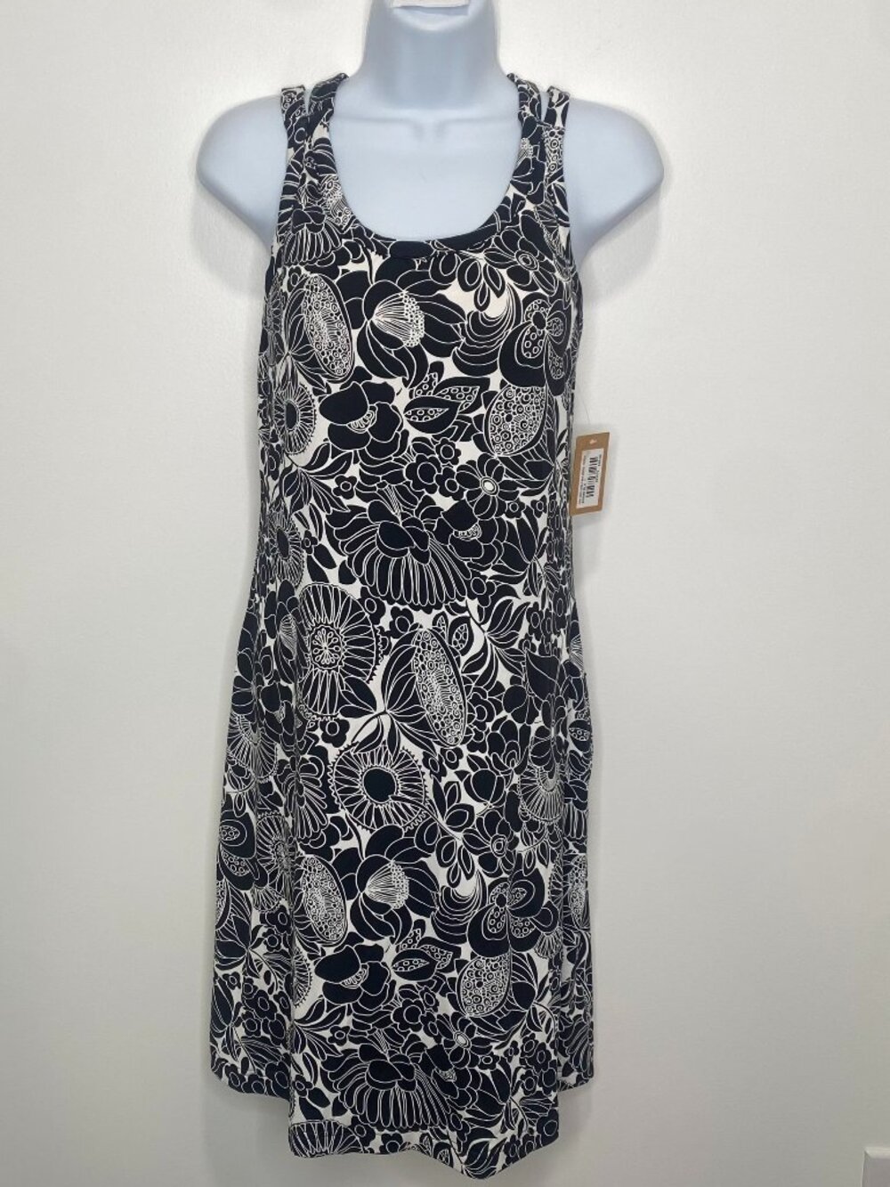 NWTs Title Nine Small High Neck Shelf Bra Dress Twiggy Black/White Floral Active